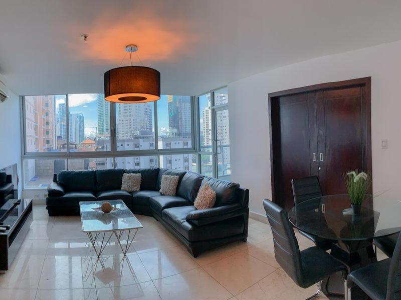 Boutique En Avenida Balboa * Panama (ville)