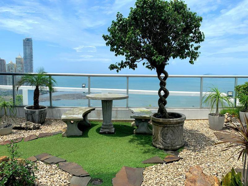 Boutique En Avenida Balboa Appartement *